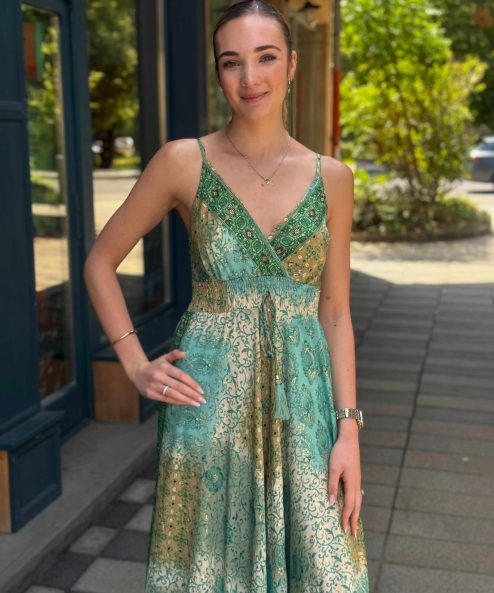 Selyem ruha egyedi mintával Rea zöld bézs - Alkalmi ruha, 2. kép | MyBerill Boutique