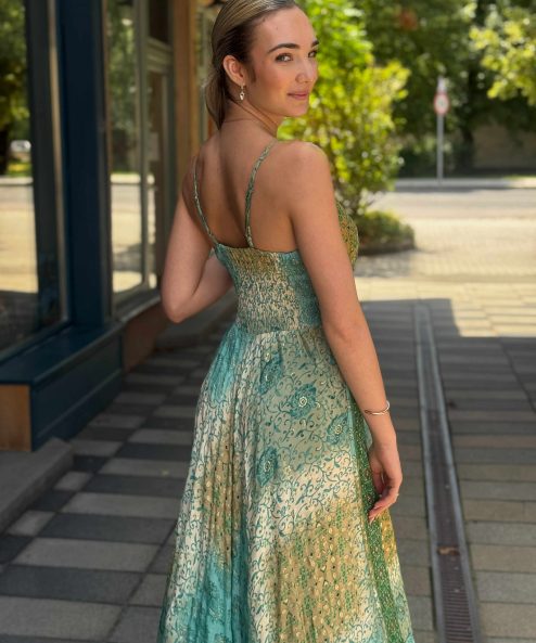 Selyem ruha egyedi mintával Rea zöld bézs - Alkalmi ruha, 3. kép | MyBerill Boutique