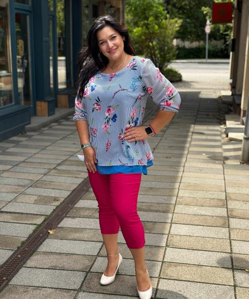 Alternative view of Livello blúz fehér kék csíkos, virágos