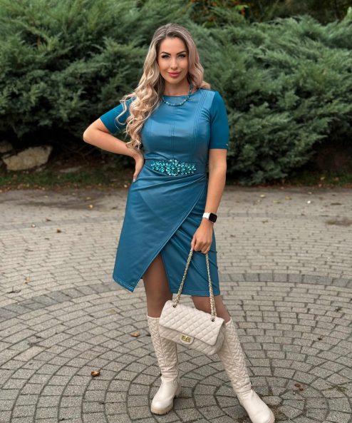 Alternative view of Mystic Day Biana ruha petrol