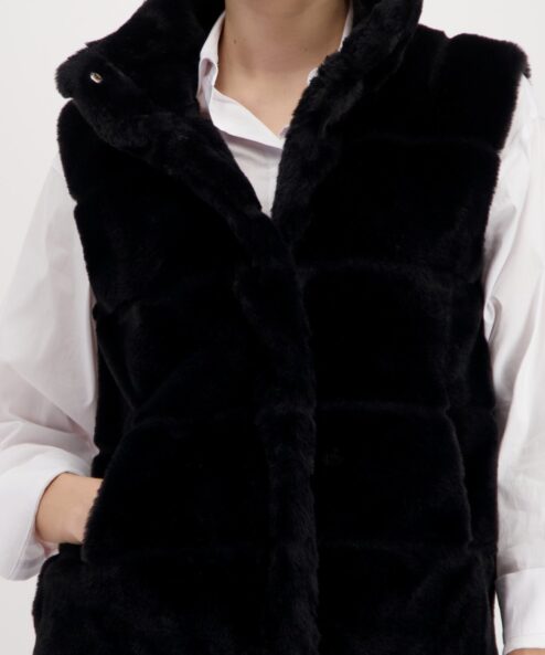 Alternative view of Monari műszőrme mellény fekete