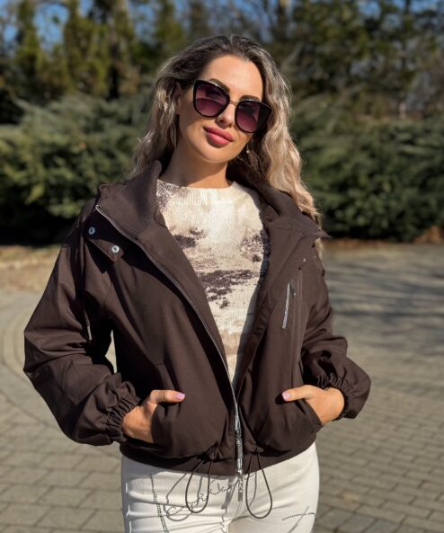 A Monari rövid kapucnis kabát csokibarna alternatív nézete