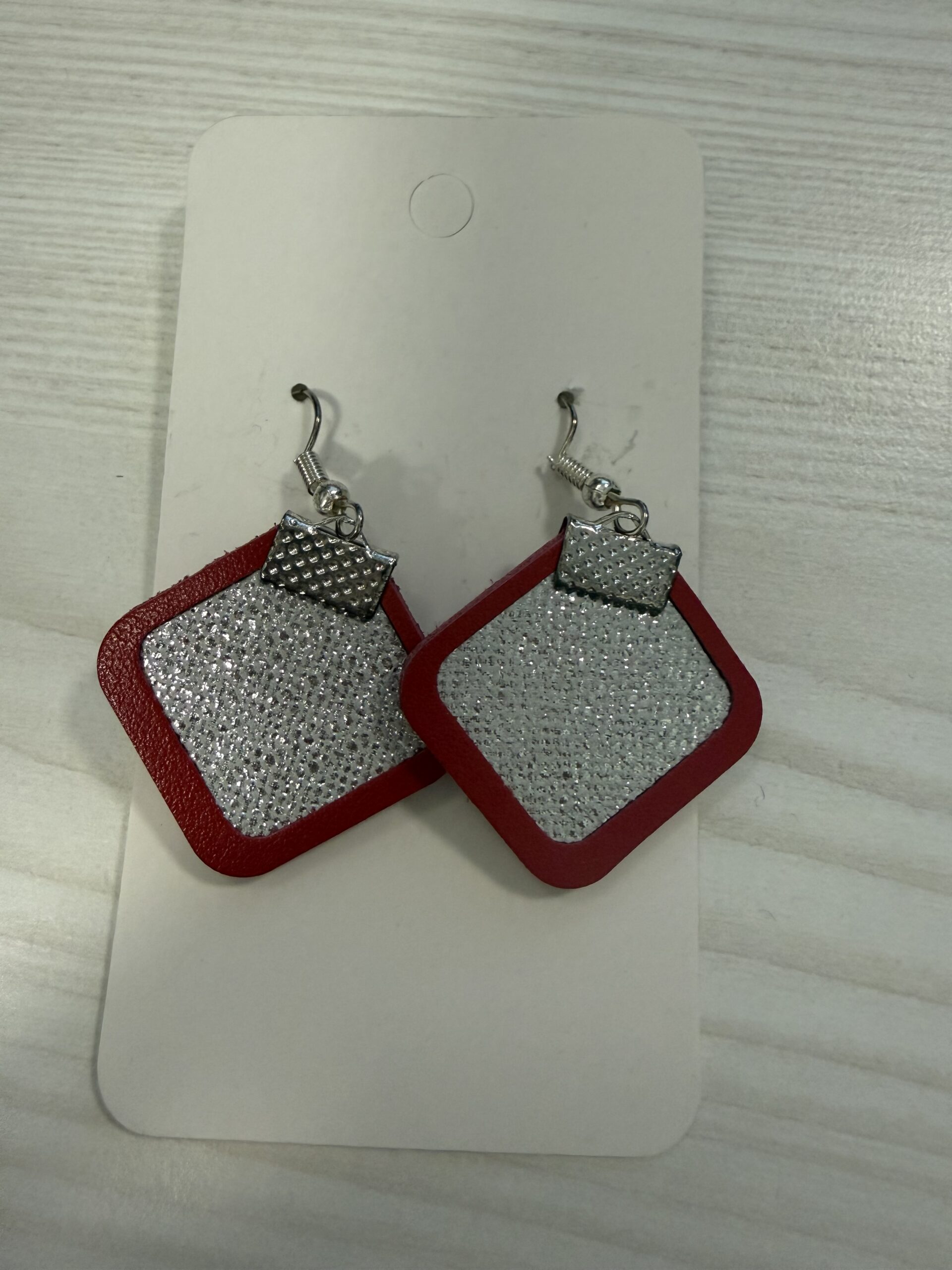 LEYA bőr kézműves fülbevaló rombusz duo - ezüst, 5. kép | MyBerill Boutique