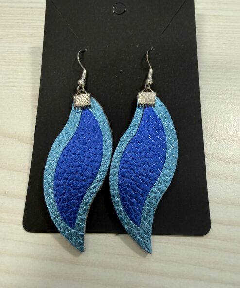 A LEYA bőr kézműves fülbevaló hullám duo alternatív nézete