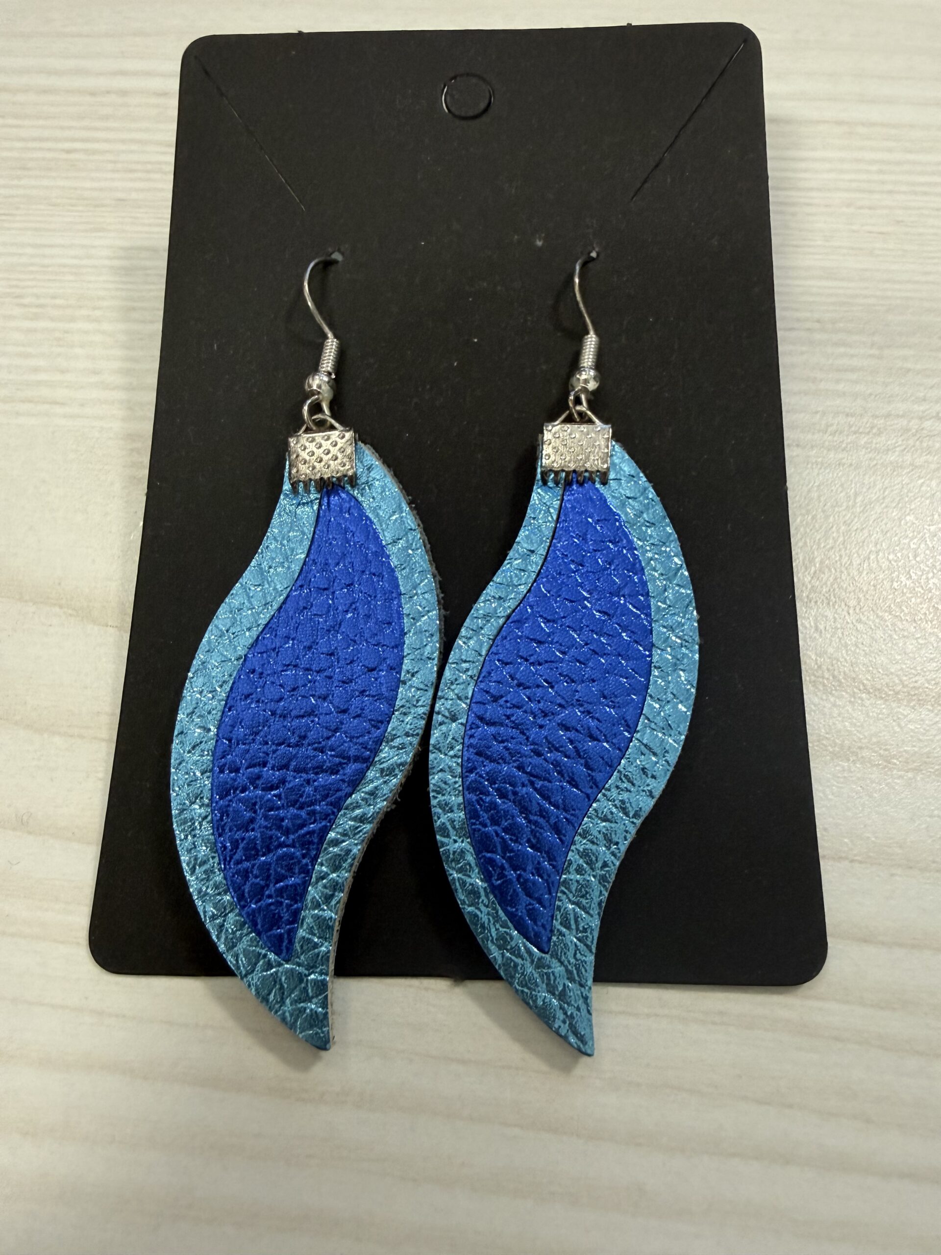 LEYA bőr kézműves fülbevaló hullám duo - arany, 2. kép | MyBerill Boutique