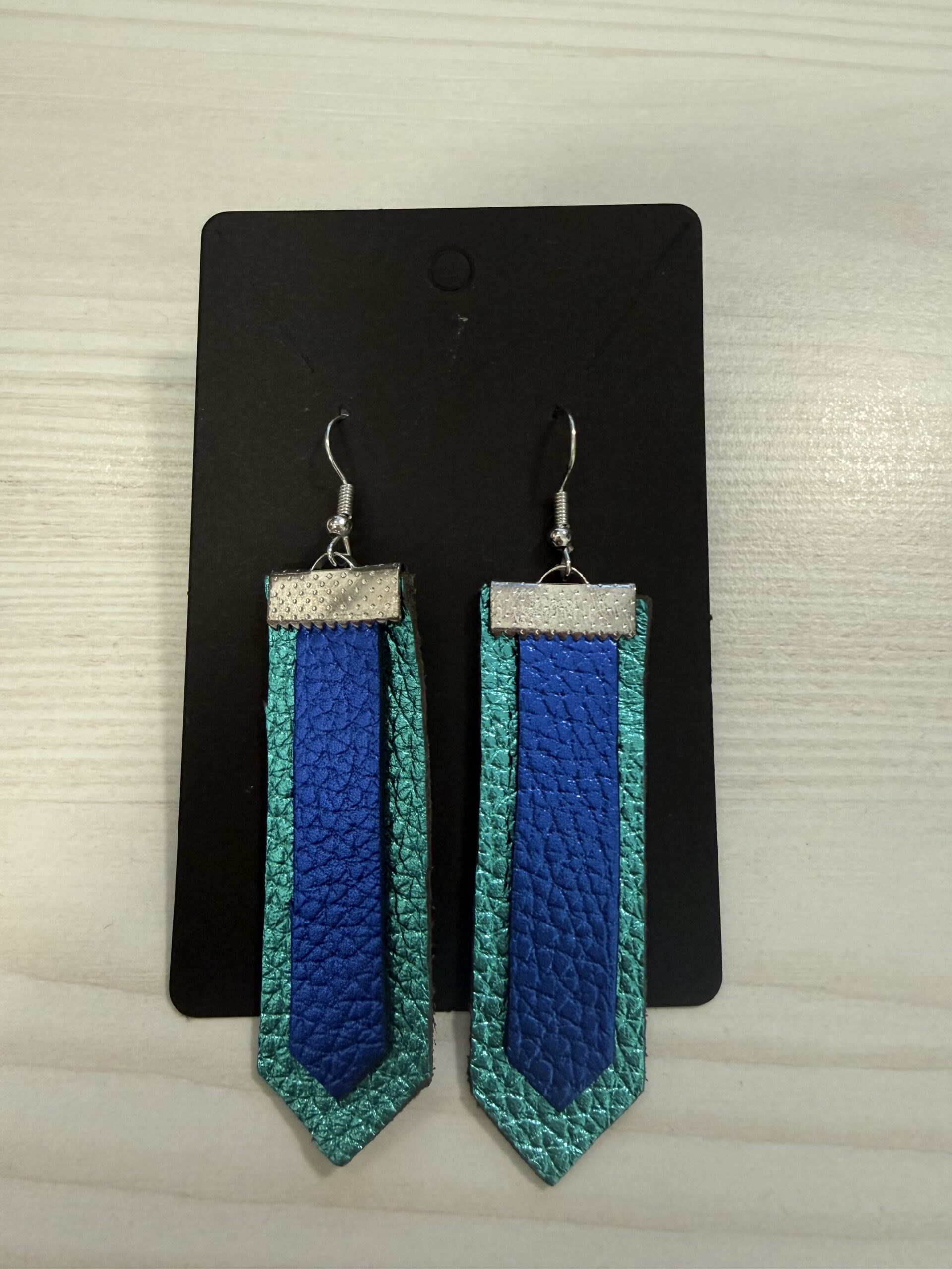 LEYA bőr kézműves fülbevaló vegyes forma - fekete, 3. kép | MyBerill Boutique