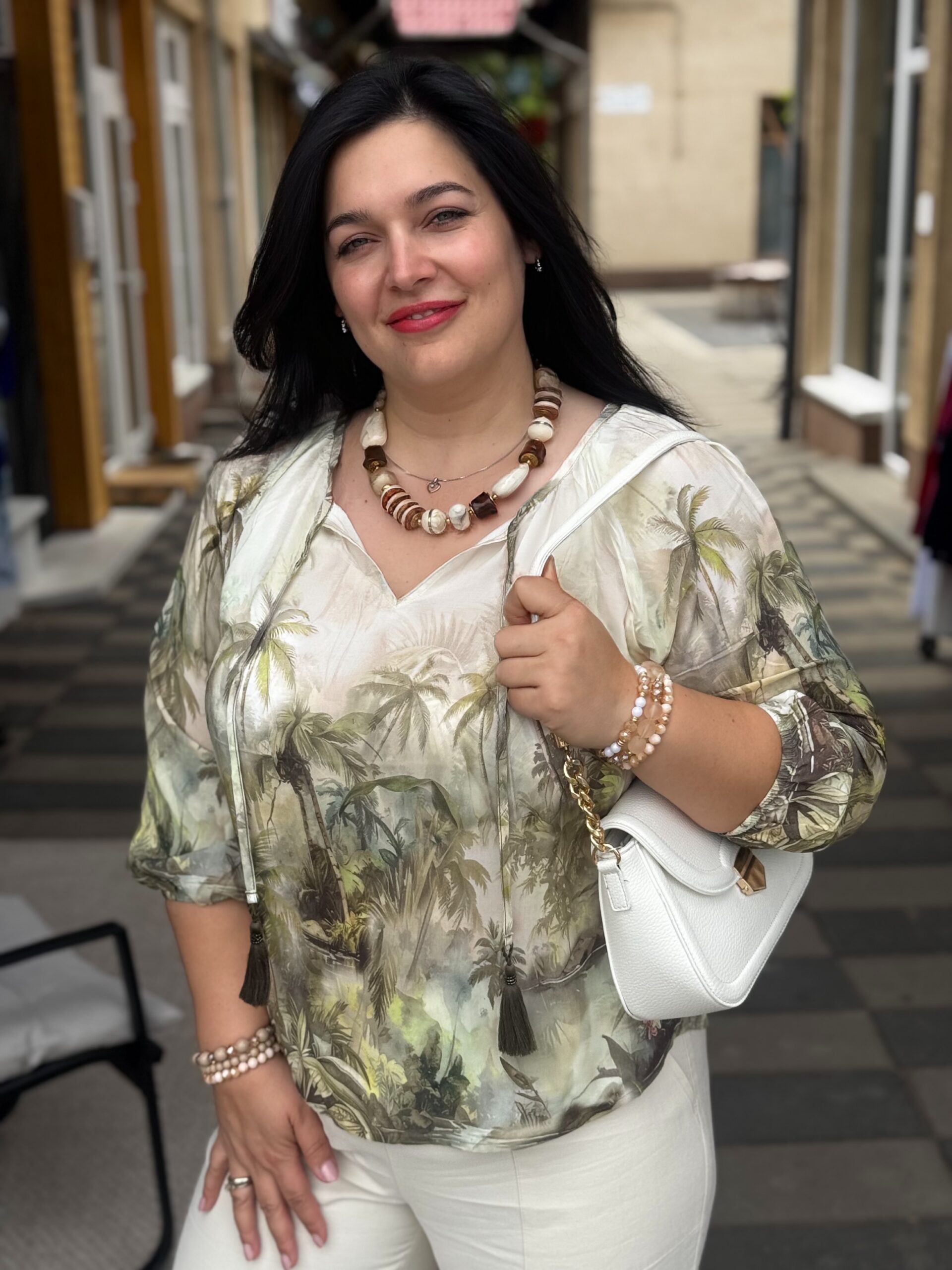 Monari Trópusi mintás blúz - 3/4-es ujjú, 2. kép | MyBerill Boutique