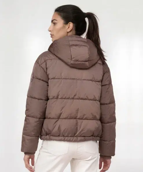 Monari taupe bélelt steppelt kabát – sportos-elegáns darab a MyBerill Boutique-ban