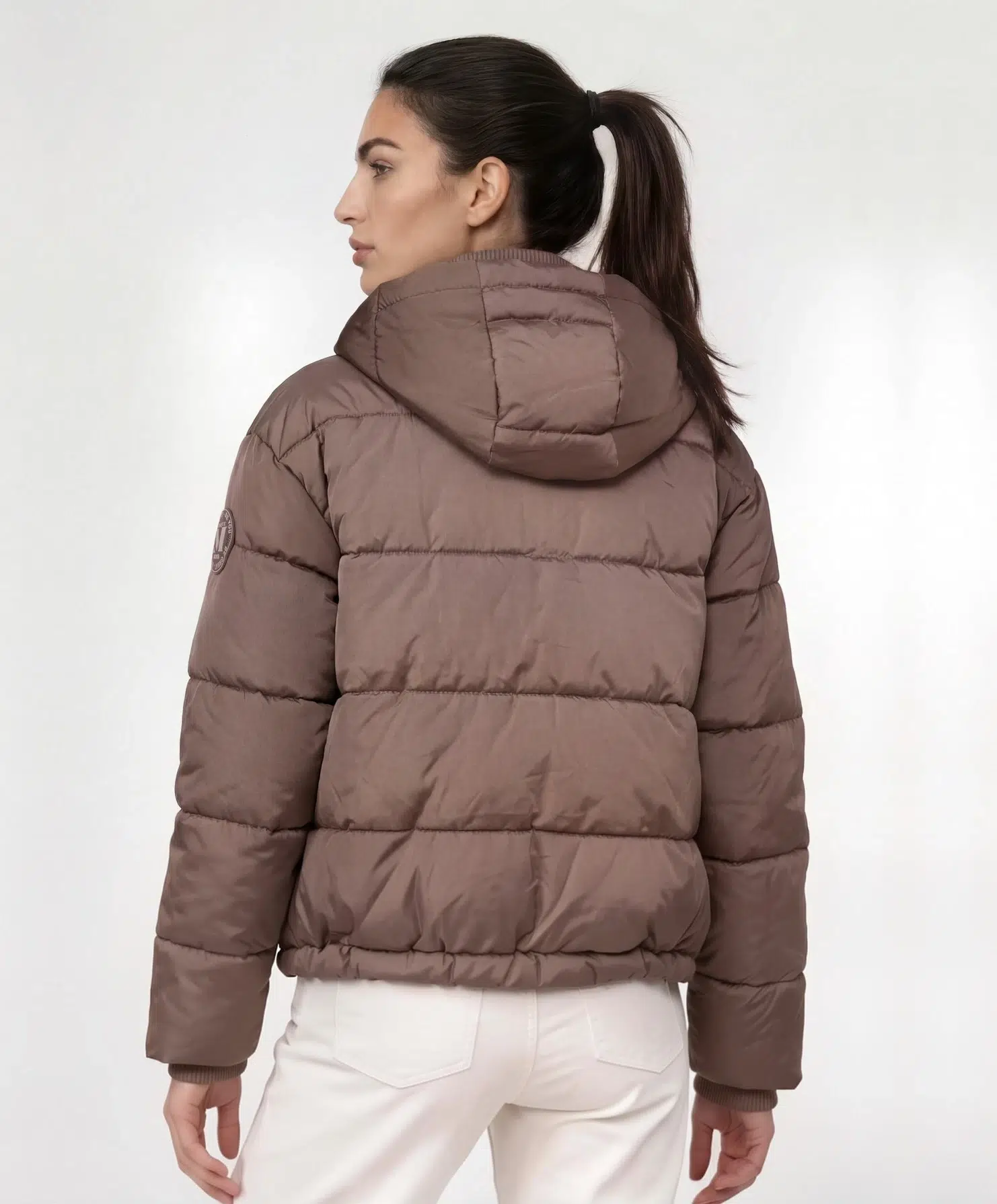 Monari taupe bélelt steppelt kabát – sportos-elegáns darab a MyBerill Boutique-ban