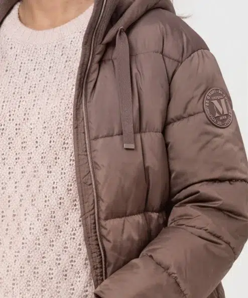 Monari Taupe bélelt steppelt kabát - barna, 5. kép | MyBerill Boutique